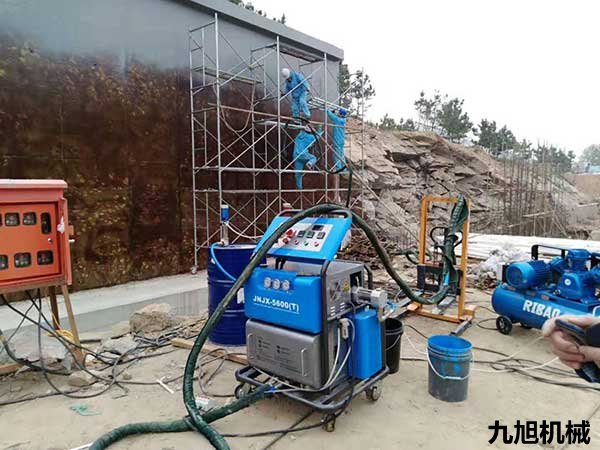 聚脲噴涂機JNJX-Q5600(T)【圖】【視頻】(圖2) 室外文浩展覽墻防腐聚脲噴涂機施工案例